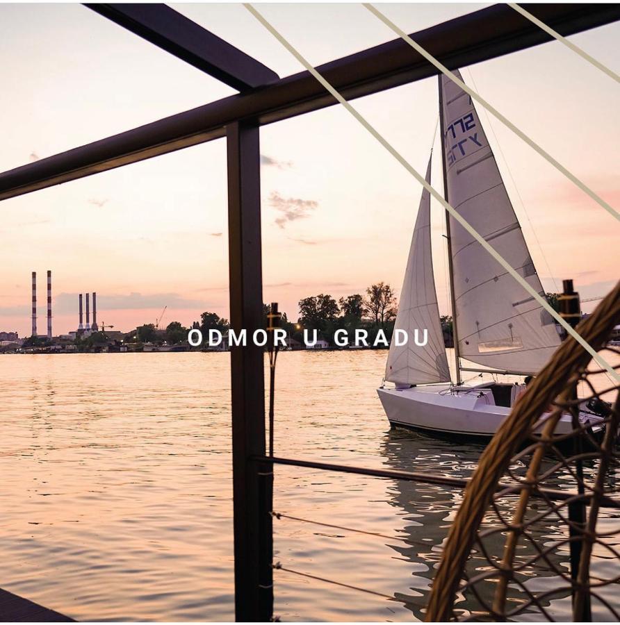 Ada Moment Splav- Kuca Na Reci Beograd- Floating House On Sava River ,Βελιγράδι Εξωτερικό φωτογραφία