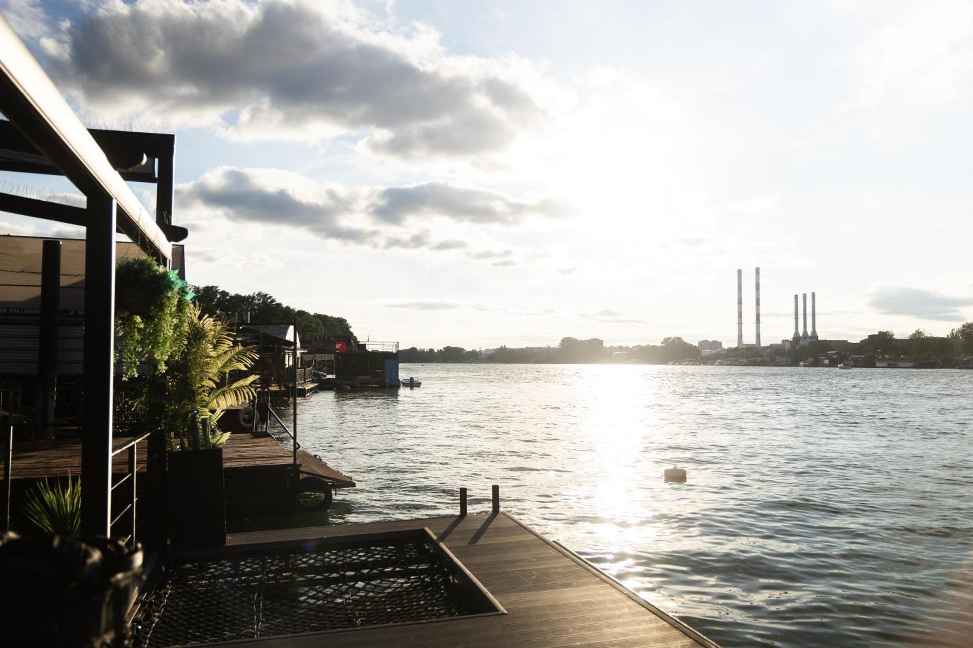 Ada Moment Splav- Kuca Na Reci Beograd- Floating House On Sava River ,Βελιγράδι Εξωτερικό φωτογραφία